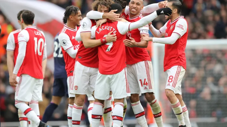 Lacazette zabio Čekićare ka dnu ljestvice