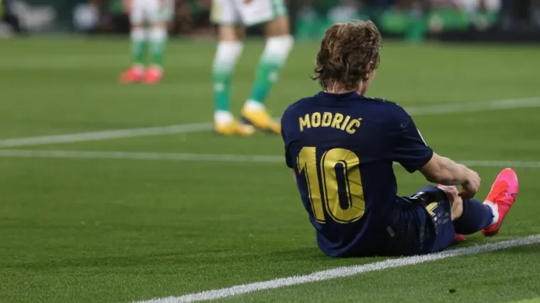 Modrić spriječio čisti gol, ali nije mogao spasiti Kraljevski klub od poraza