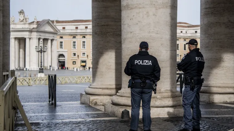 Broj umrlih u jednom danu skočio za 168, potvrdili skoro 1000 novih zaraza; Slovenija zatvara granicu