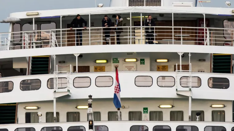 Zbog koronavirusa Jadrolinija prekinula liniju do Italije: 'Obustava se predviđa do daljnjega...'