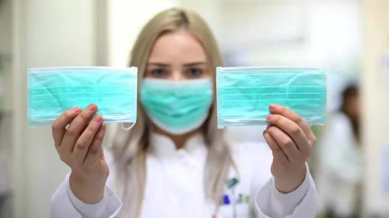 Cijene za&scaron;titnih maski odletjele u nebo, kutija 350 kuna! 'Netko zarađuje i na bolesti, ni&scaron;ta novo...'