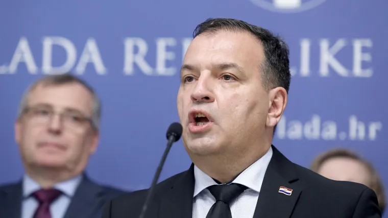 Hrvatska je u drugoj od pet: Bero&scaron;: 'Pripremamo se za 3. fazu &scaron;irenja virusa, a evo &scaron;to to točno znači'