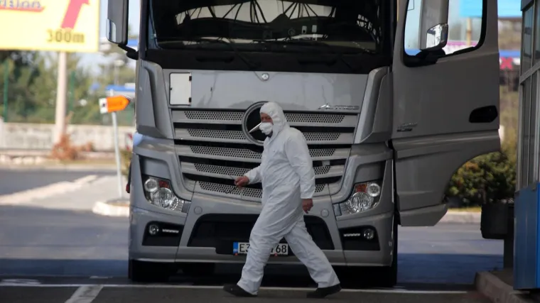 'Na granici sam čekao 10 sati i do tada sam bio zdrav, sad me strah da sam obolio'