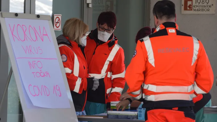 Smanjuje se broj novootkrivenih, stigli rezultati testiranja privedenih migranata