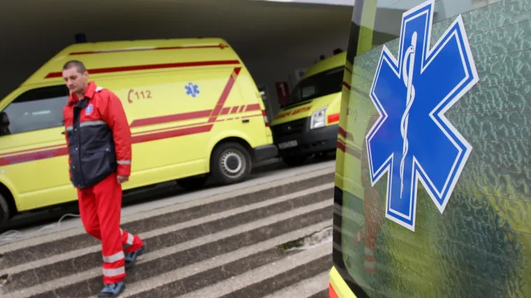 Radnik pao s visine od dva metra sa stepeništa bez ograde