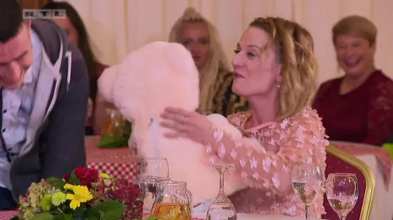 Du&scaron;an poklonio medvjedića Sandri