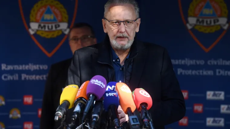 Istrijani opet kr&scaron;e samoizolaciju, Božinović upozorio: 'Policija će če&scaron;će i vi&scaron;e patrolirati'