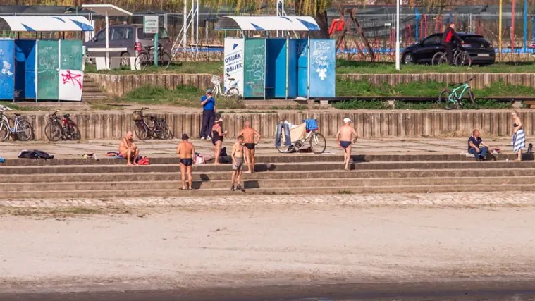 Dok se mladi većinom čuvaju, stariji Osječani proveli dan na otvorenom unatoč svim upozorenjima