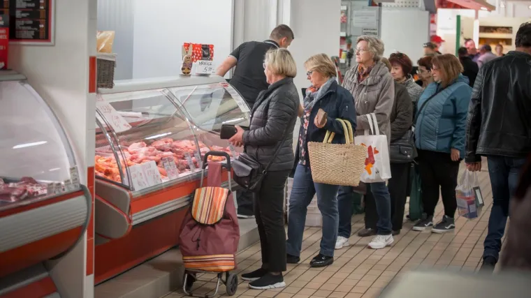 Količina piletine koju rasprodaju u samo dva sata je nevjerojatna