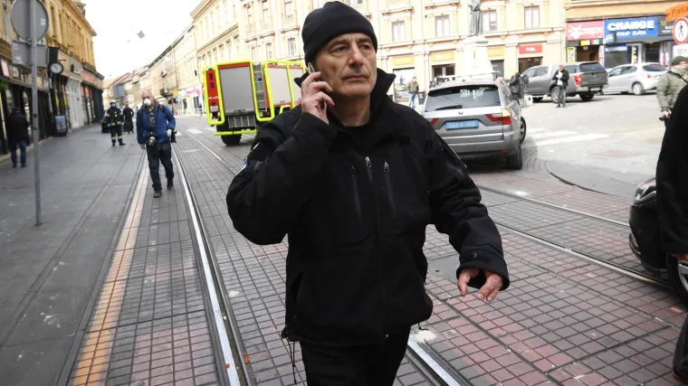 Kalinić smiruje Zagrepčane: 'Ostanite mirni, gradonačelnik je 'dignuo' sve &scaron;to hoda'