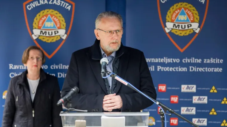 U Hrvatskoj 306 oboljelih od koronavirusa! '27 građana ozlijeđeno u potresu, curica kritično'