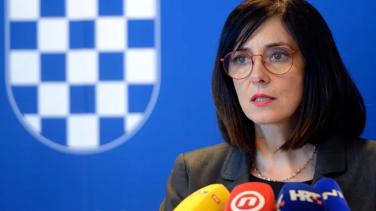 Niz stručnjaka pruža psiholo&scaron;ku pomoć učenicima, roditeljima i učiteljima