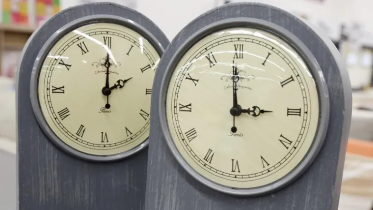 Budući da ne idemo nikuda, imamo sat vremena manje za #ostanidoma