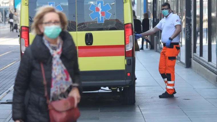 Neki ne pu&scaron;taju ljude u dućane: 'Zdrave osobe ne trebaju nositi maske i mogu bez njih u trgovine'