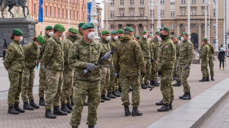 'Ne treba puno govoriti nego da smo zajedno u ratu i miru'