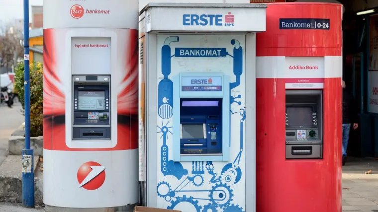 Ukidaju se naknade za tuđe bankomate, a možda nam i dignu limit za plaćanje karticom bez PIN-a