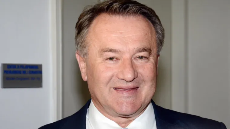 HDZ-ov župan ne odustaje: Dijeli pozivnice za svadbu sina, očekuje oko 700 gostiju