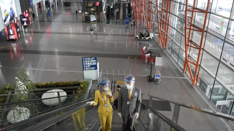 54 su stigla iz inozemstva, zemlja zatvara granice za strance