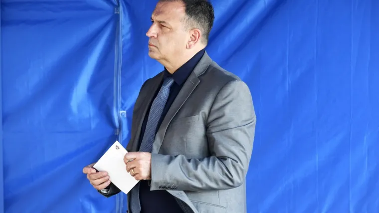 Bero&scaron; nazvao malog &Scaron;imuna (8) i sve dirnuo