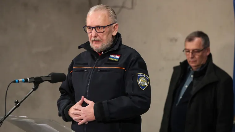 Uskoro aplikacija preko koje će se izdavati potvrde za napu&scaron;tanje mjesta prebivali&scaron;ta