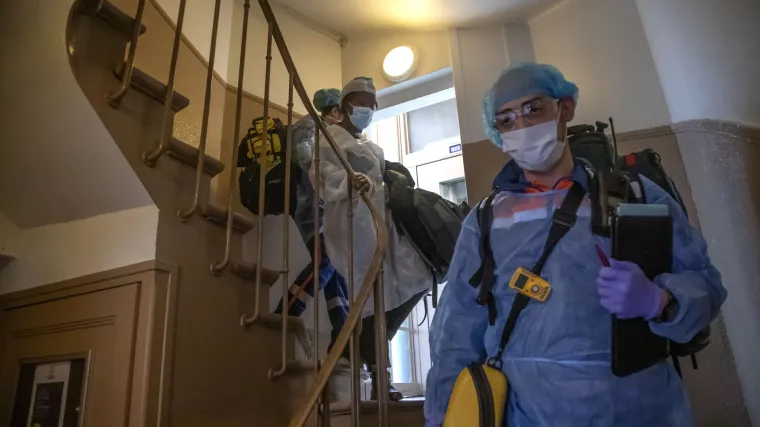 Kineski znanstvenik upozorava: 'Ovo je velika pogre&scaron;ka koju rade SAD i Europa u borbi protiv virusa...'