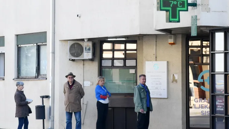 Neki i dalje ne shvaćaju ozbiljnost situacije: Utvrđeno je 928 slučaja kršenja samoizolacije