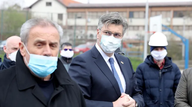 Obnova Zagreba trajat će i 10 godina, Bandić optužio vlasnike: 'Oni koji nisu ulagali, lo&scaron;e su pro&scaron;li'