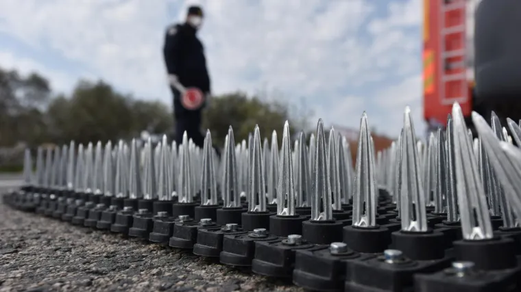 Prošao i policijsku blokadu i pobjegao kroz šumu kako bi u pošti poslao paket22