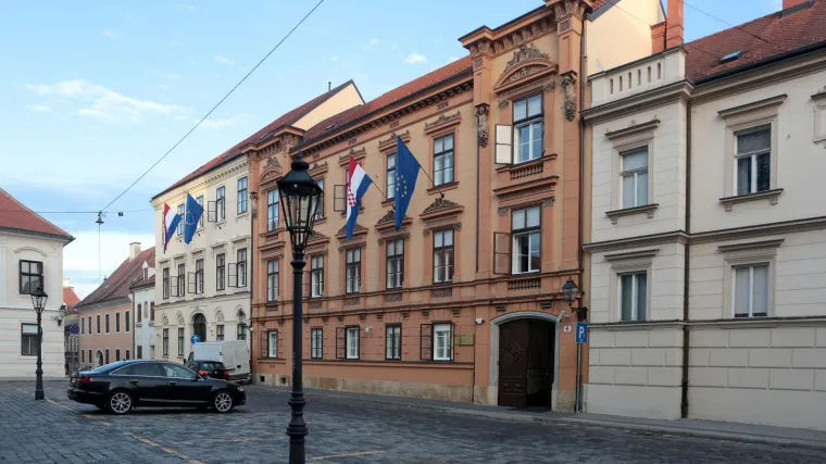 Krši li Nacionalni stožer svojim mjerama prava građana? Ustavni sud komentirao suca Abramovića