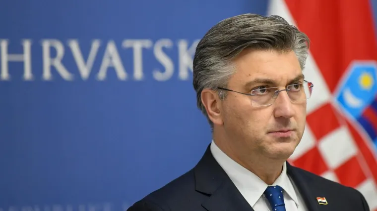 Tvrtke koje imaju velik pad prihoda neće plaćati porez. Podižu se i potpore radnicima