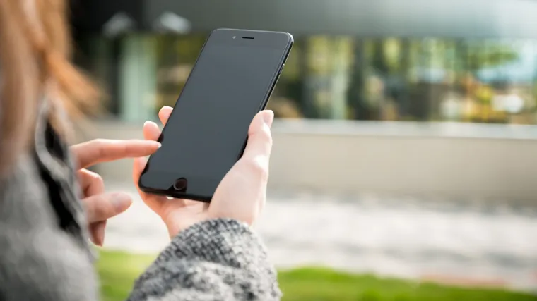 Njemačka testira aplikaciju za praćenje širenja zaraze, Merkel izjavila: 'Spremna sam je i sama koristiti'