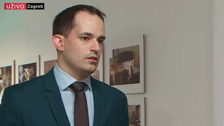 Promjena u sustavu propusnica; Malenica: 'Do njih će moći i studenti i oni na autorskom ugovoru'