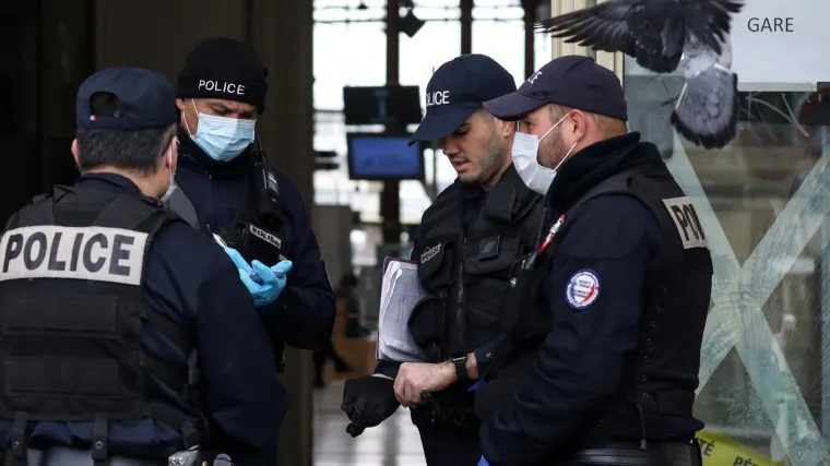 Dvije osobe je ubio, sedmero ranio. Policija ga ulovila i privela