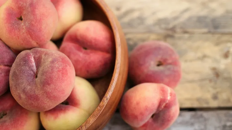 Kako se obavlja zelena rezidba breskve?