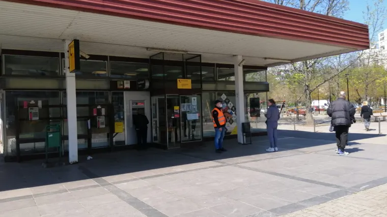 Zaražena žena u&scaron;etala u po&scaron;tu u Zapruđu: 'Faksirala je dokumente pa javno priznala da ima koronu'