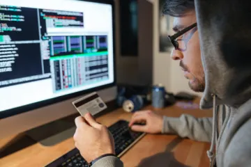 Osječanin izgubio više od 1000 kuna, policija traži prevaranta