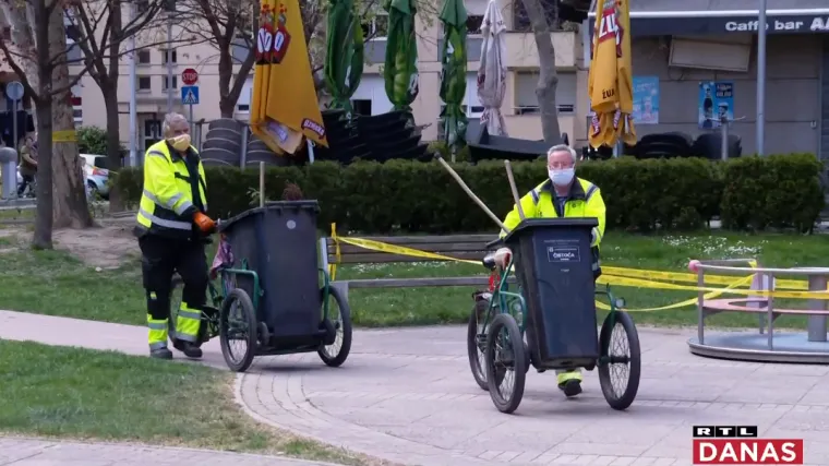 Kako pravilno baciti iskori&scaron;tene maske i rukavice: 'Na ovaj način otpad nije rizik za radnike Čistoće'