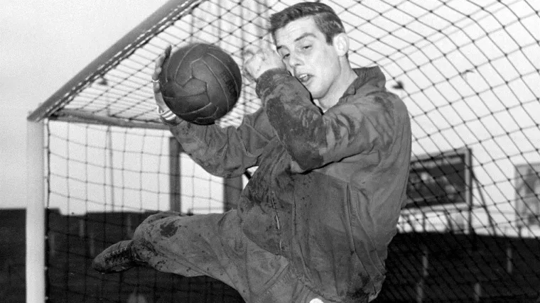 Bio je prvak svijeta, a za Chelsea je nastupio vi&scaron;e od 700 puta