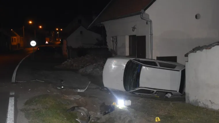 Istu je prije 2 godine sru&scaron;io kamion: Zabio se Golfom u obiteljsku kuću, vozač teže ozlijeđen