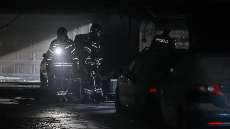 Na terenu 14 vatrogasaca, zapalila se kuća