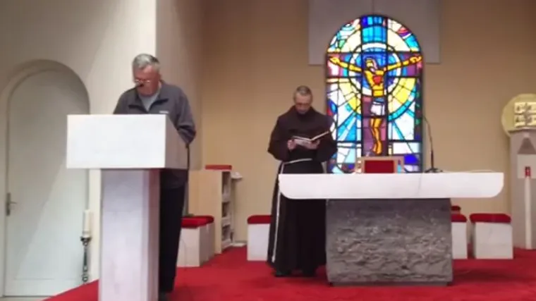 ''Dobro ajde ća od mene lupit ću te'': Video iz zadarske crkve postao je hit u sekundi