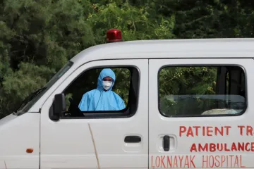 Pokušao je prošvercati prijatelja u putnoj torbi