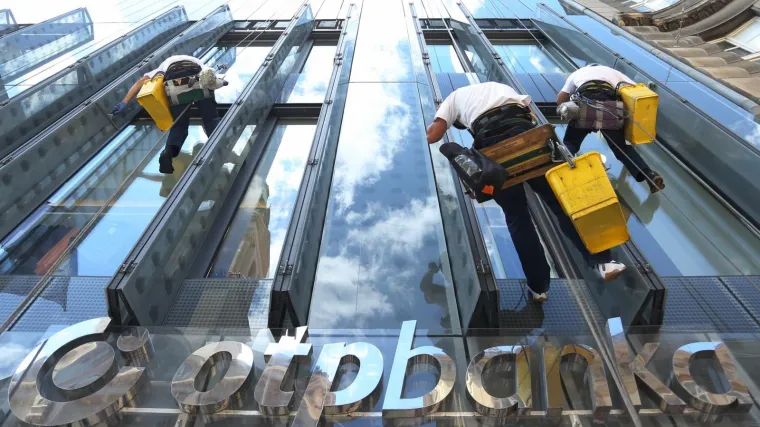 OTP Banka omogućila ljudima da prikupljenim bodovima doniraju bolnice