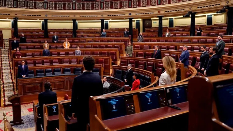 Preminulo 523 ljudi, ukupno čak 18.579; Oporba žestoko kritizira vladu