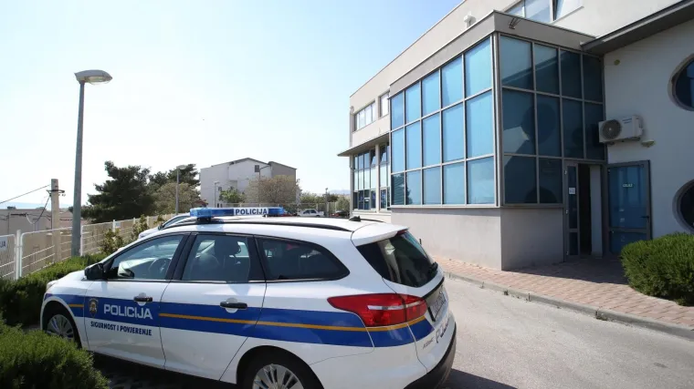 Policija ga zbog toga smjestila u županijsku karantenu