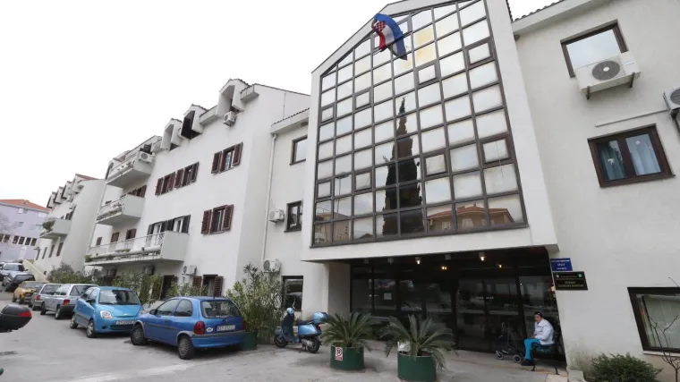 Koronavirus u&scaron;ao u Dom za starije u splitskoj Zenti: Zaražena je kuharica, obrađeni su njeni kontakti