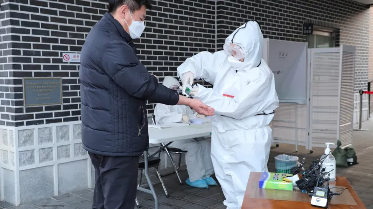 Nova infekcija ili je virus u tijelu ponovno oživio? I jedno i drugo je zabrinjavajuće...