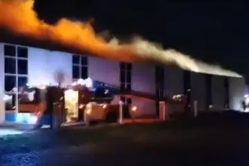 Na terenu su bili svi raspoloživi vatrogasci; tražili i pojačanje