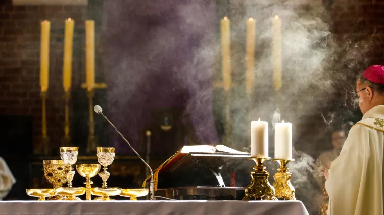 Nastavi li se pad zaraženih sljedećih dana, mise se vraćaju već ove nedjelje?