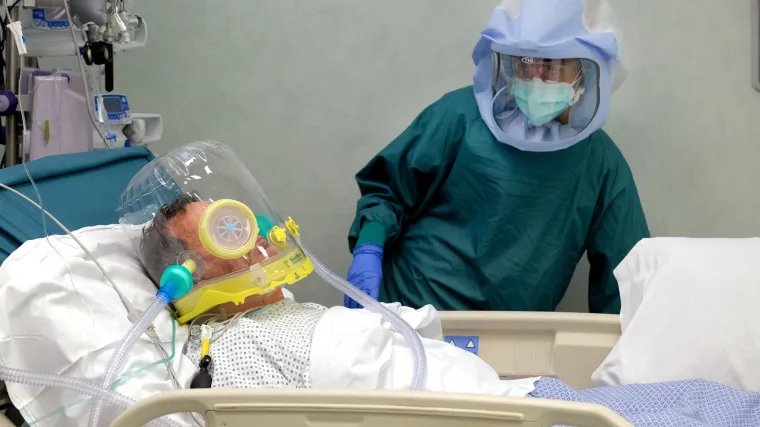 Crne prognoze: 'Ne znam kada će se moći hodati bez rukavica i maski. Ova borba je maraton'